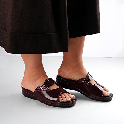 Lino Bordeaux Shiny