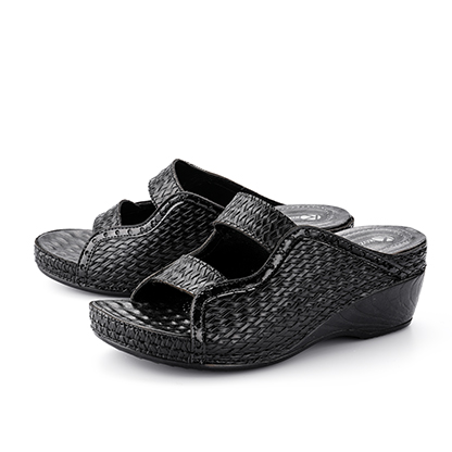 Mavis Black - الصورة 3