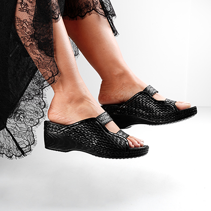 Mavis Black - الصورة 2