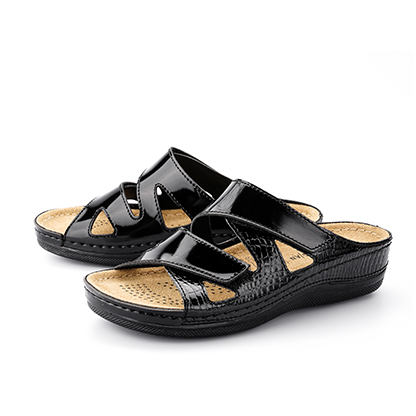 Zuri Black Shiny